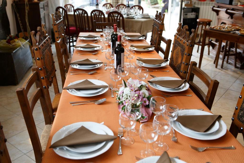 Agriturismo Artisti Del Cavallo อาเรซโซ ภายนอก รูปภาพ